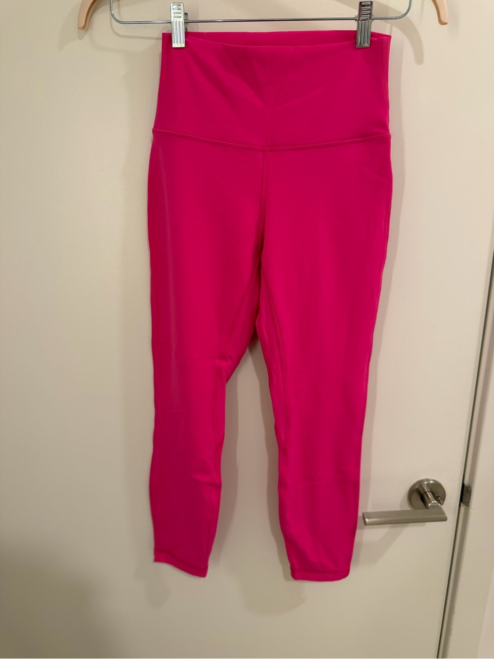 Lululemon Hot Pink High Rise Crop Leggings Size 6